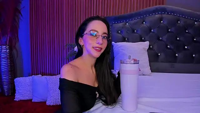 KimStone1's Live XXX Chat