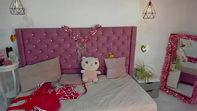 Chatroom XXX en direct de Jade_rey_