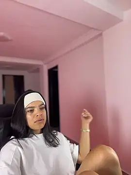 JuanitaMore01's Live XXX Chat