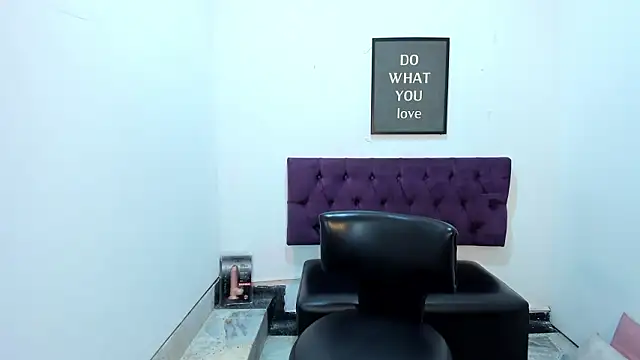 TomBoy_Natali: онлайн-секс-чат