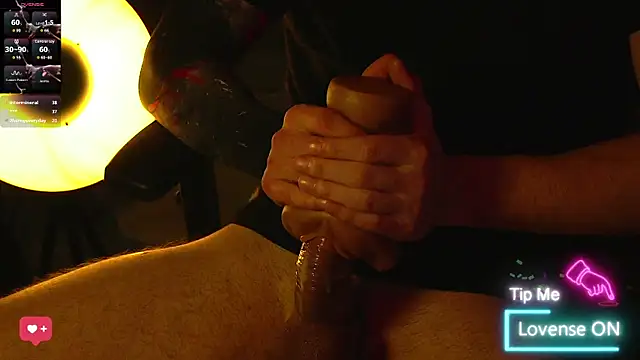 coupleofficialのライブXXXチャット