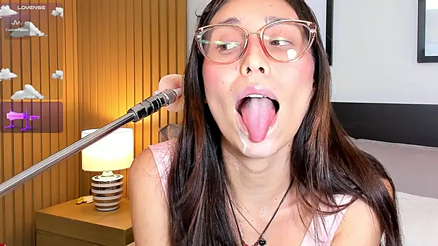 doll_bella_: απευθείας συνομιλία ΧΧΧ