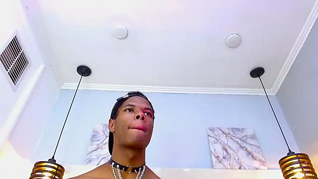 Santiago_Ortiz_ 现场XXX聊天