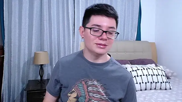 BlackFoXXX69 现场XXX聊天