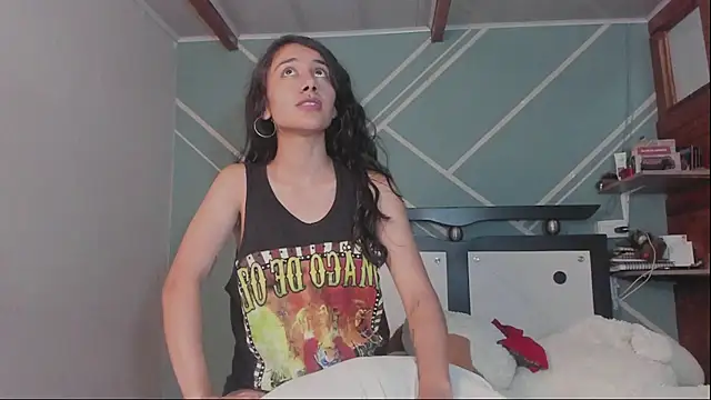 Lucy-Bluesea: онлайн-секс-чат