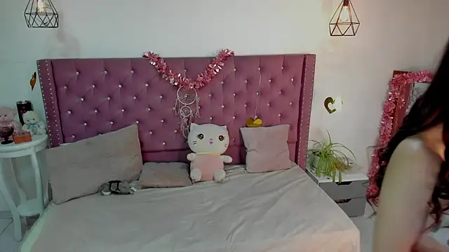 Chatroom XXX en direct de Jade_rey_