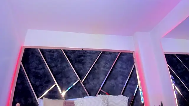 SusanaHenao's Live XXX Chat