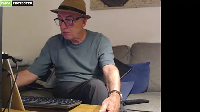 bluedae1 Adlı Modelin Web Kamerası Şovu