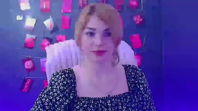 Sembang XXX Secara Langsung CuttieEmma