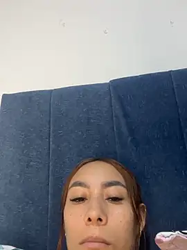 Little-Engel Pertunjukan Webcam