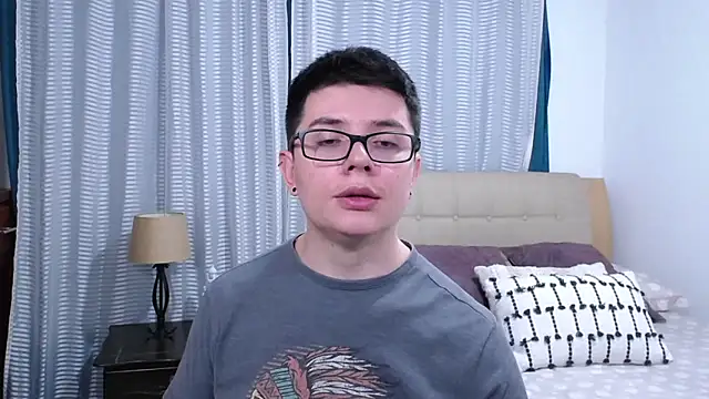 BlackFoXXX69 Chat XXX in diretta