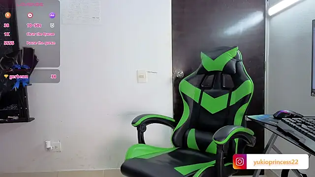 Živý XXX chat yukioprincess