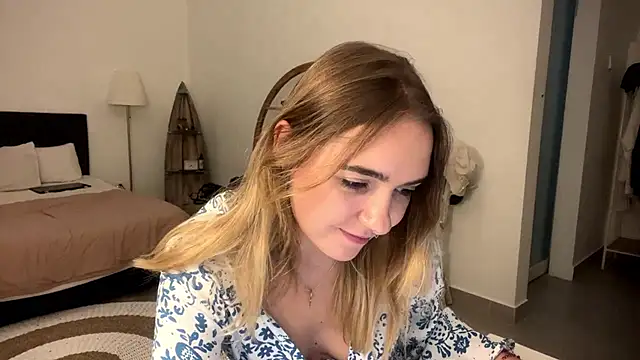 Chat +18 de RoxyWet ao vivo