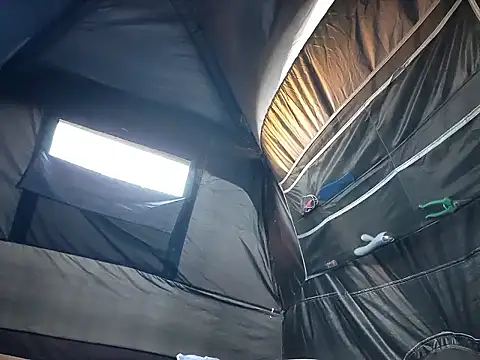 Pokazy przed kamerką – Csirhc