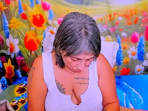 Chat XXX en directo de indianroxy