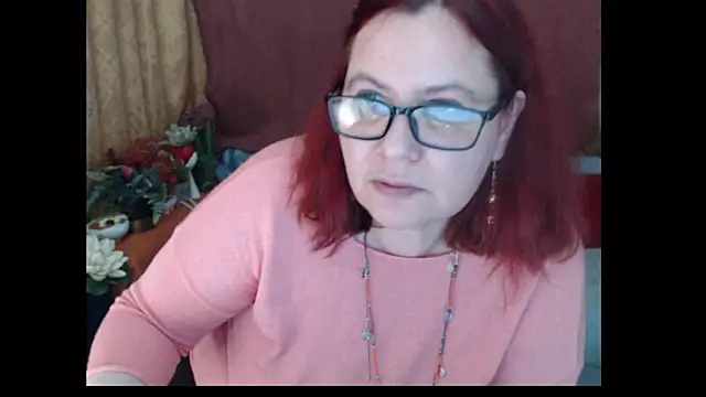 PlayfullMature Chat XXX in diretta