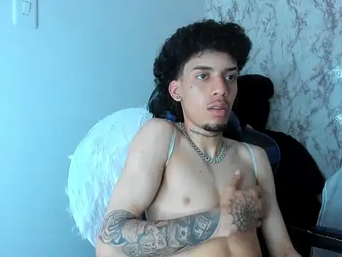 Pertunjukan Kamera Web Ryder-Stone