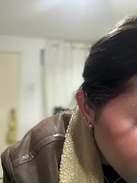 Chat +18 de Mila_Morgan ao vivo