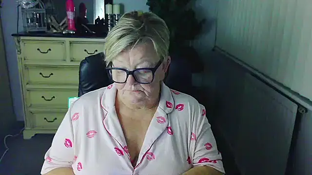 BridgetBlueEyes Chat XXX live