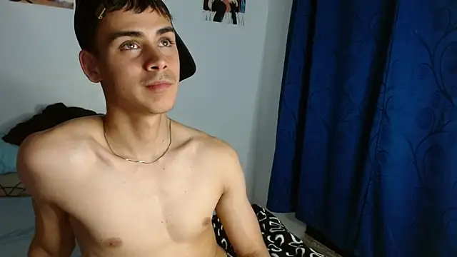 totoro_239 Adlı Modelin Web Kamerası Şovu