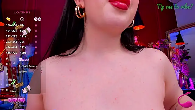 Mayzzie: απευθείας συνομιλία ΧΧΧ