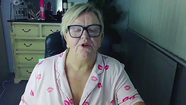 BridgetBlueEyesのライブXXXチャット