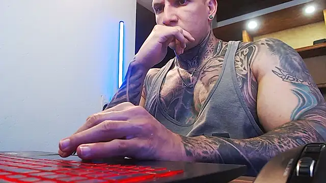 Chatroom XXX en direct de Shane_Clay