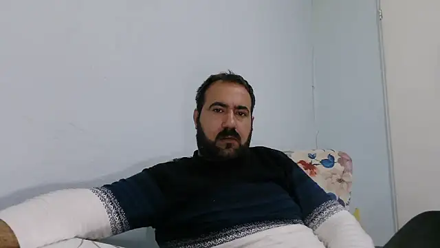 Chatroom XXX en direct de mio_jaks