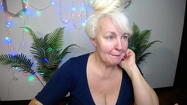 BlondyLeeBestのウェブカメラショー