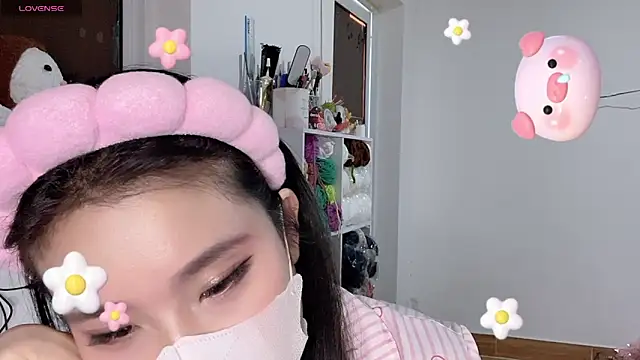 Tieu-May's Live XXX Chat