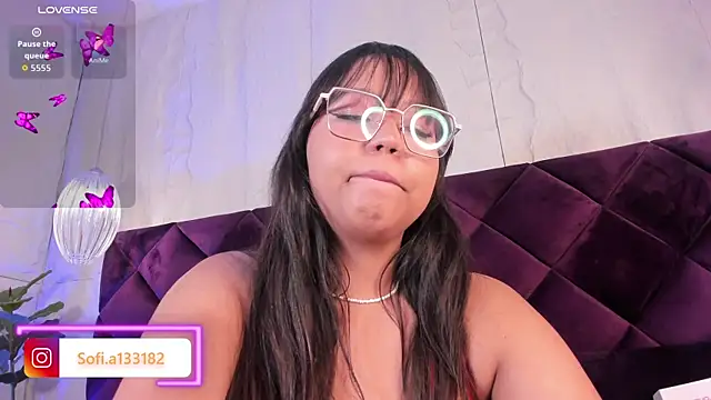 SofiAdanss: απευθείας συνομιλία ΧΧΧ