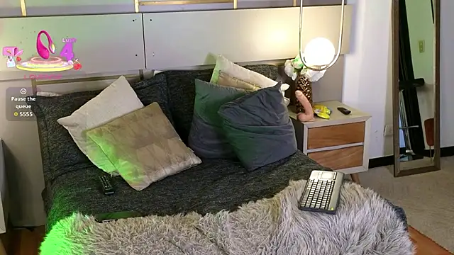 Lina_Montclair: απευθείας συνομιλία ΧΧΧ