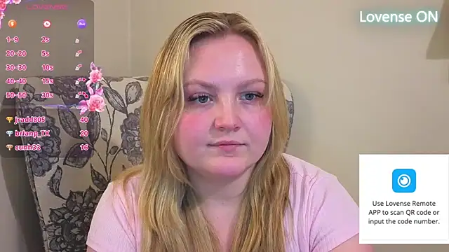 PhatAssBlond élő XXX-chatje