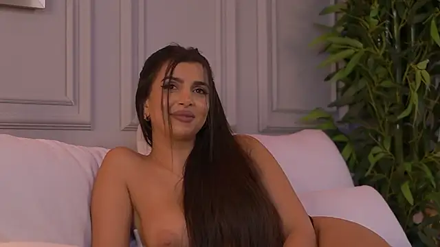 NicoleCellini Live XXX-chat