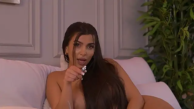 NicoleCellini 现场XXX聊天