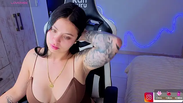 Victoryyy_ live XXX chat