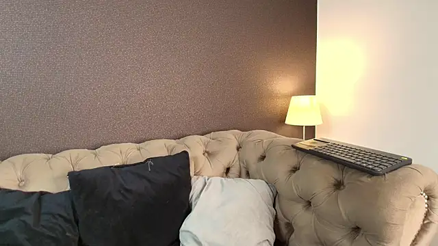 Megan__Honey 现场XXX聊天