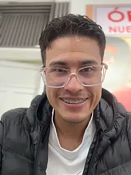 TavoHot_ Pertunjukan Webcam