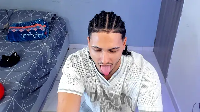 Kris_Khalifa69 Live XXX-Chat