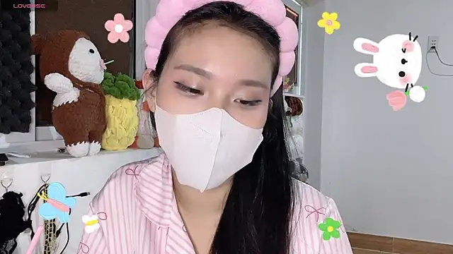 Tieu-May লাইভ XXX চ্যাট