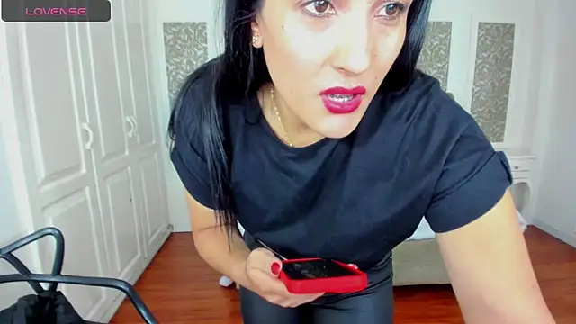 KimWessel_'s Live XXX Chat