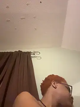 nickytheehawtie: απευθείας συνομιλία ΧΧΧ