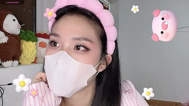 Tieu-May's Live XXX Chat