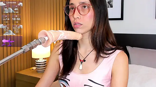 doll_bella_'s Live XXX Chat