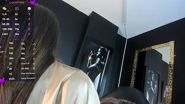 EmmilyClark 라이브 XXX 채팅