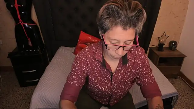 Kali_Panther Chat XXX live