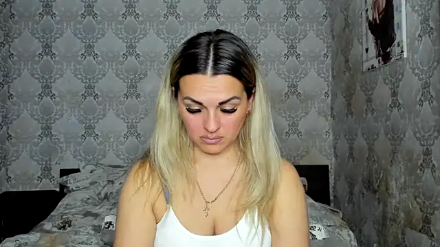 NicoletMoore's Live XXX Chat