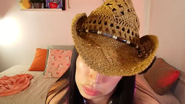 lilyy_evanss Adlı Modelin Canlı XXX Sohbeti