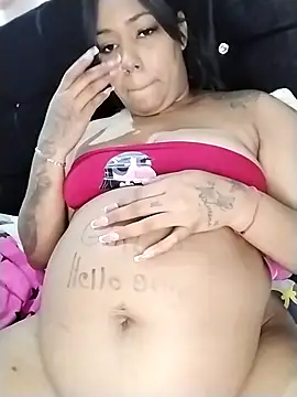 emma_purple_'s Webcam Show