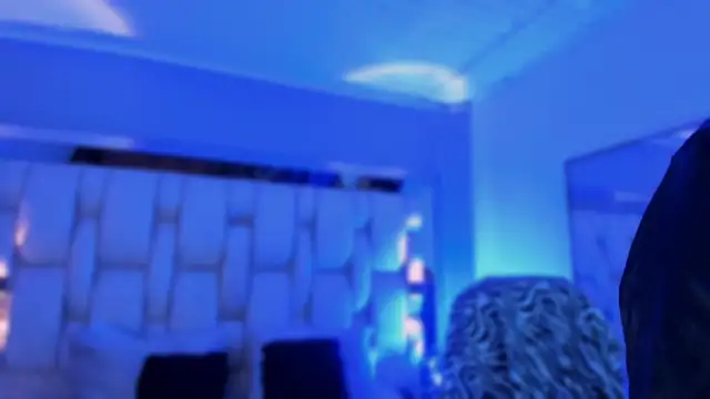 Chat XXX en directo de revenmiller_